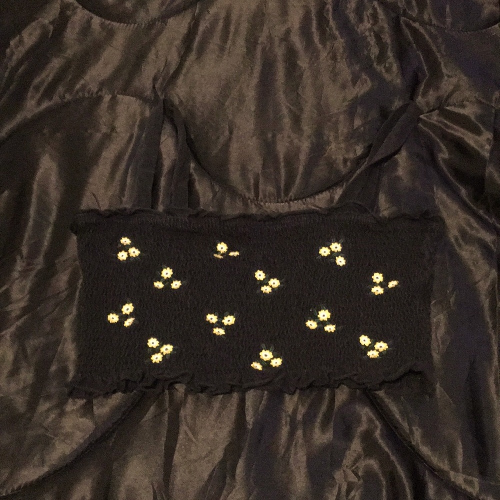 Black with floral detail crop top